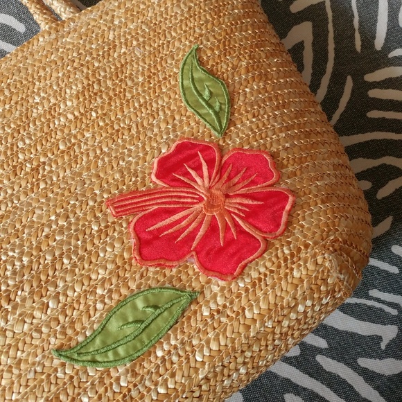 Roxy Tote ~ Like New! - Picture 2 of 5